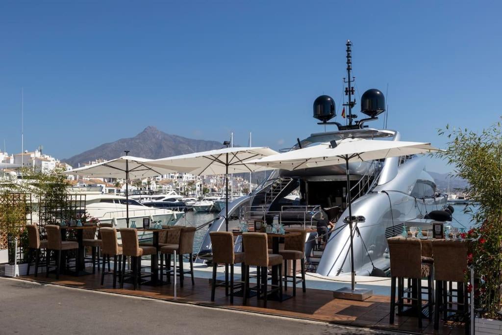Puerto Banus Luxurious Apartment In The Heart Of The Port Marbella Exterior photo